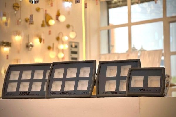 كواشف إنارة LED خارجية